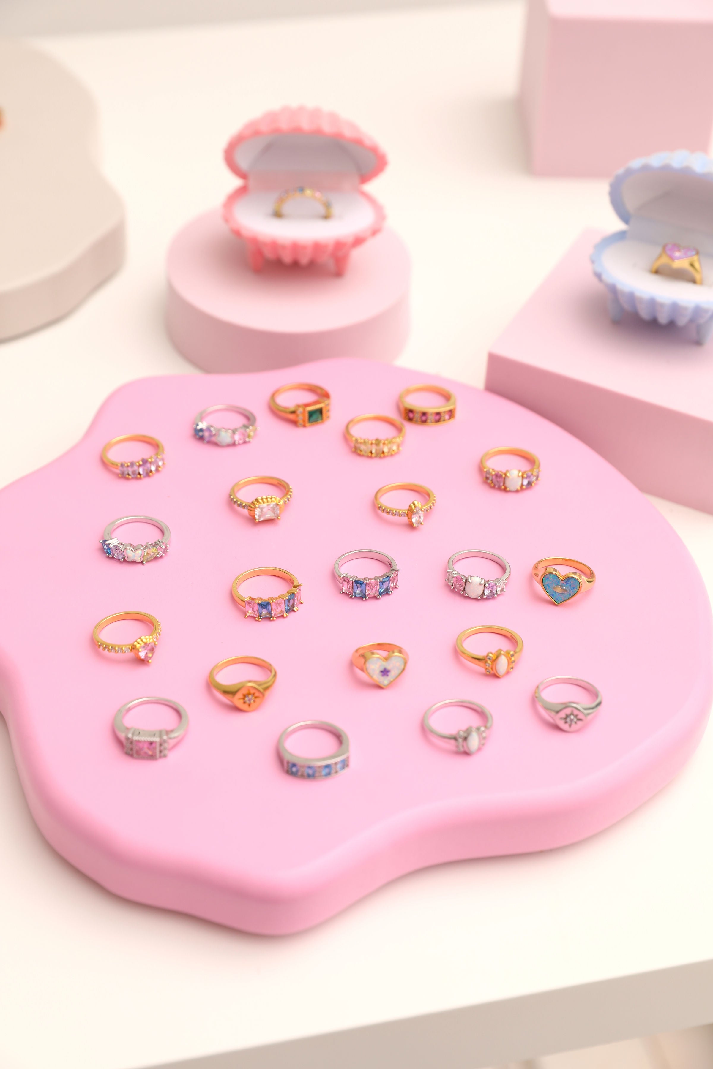 Size Inclusive Rings