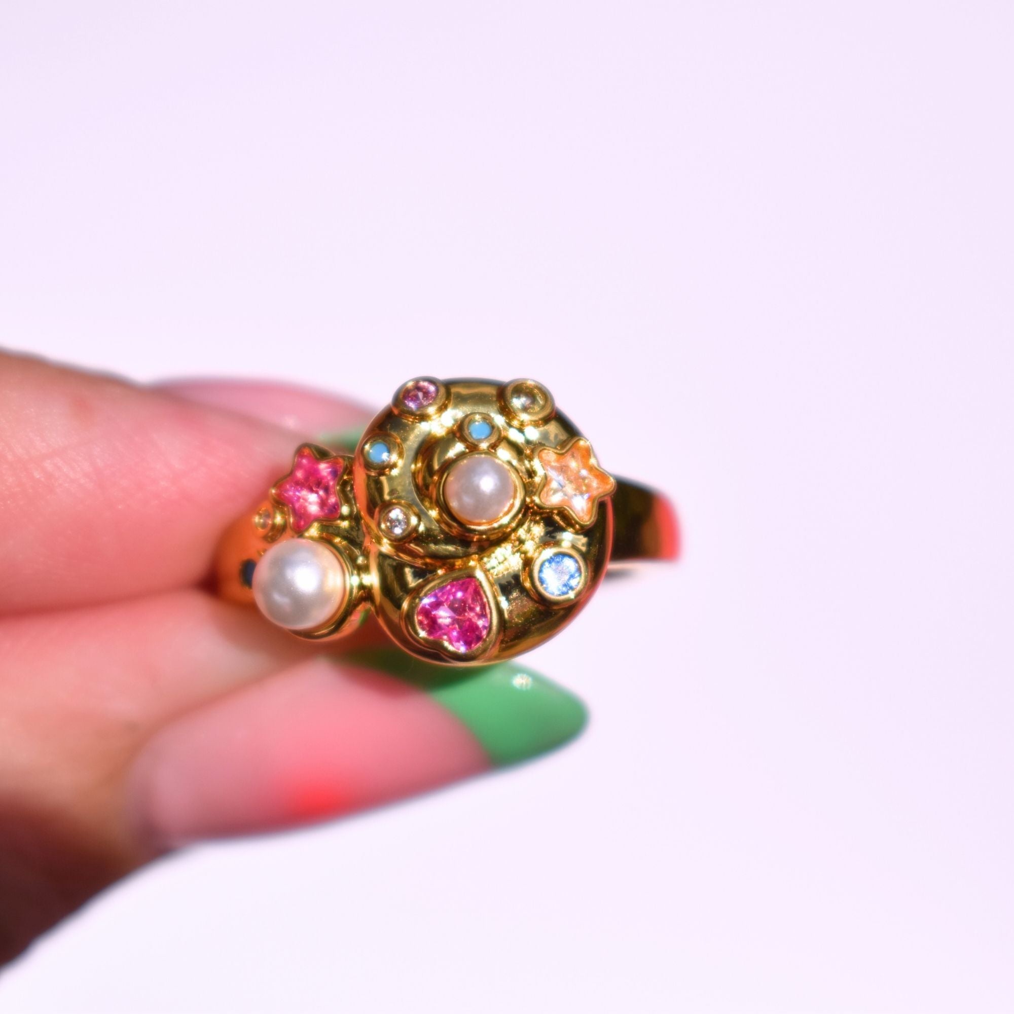 Swirly Pearly Shell Gold Ring