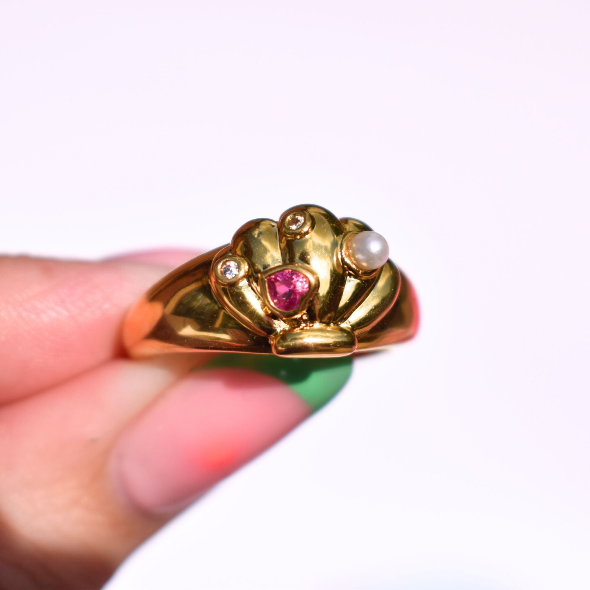 Love Pearls Shell Gold Ring