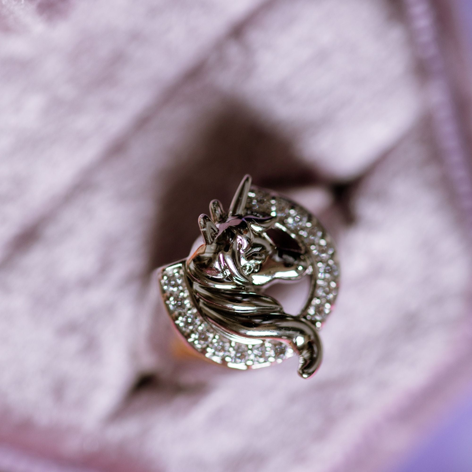 Unicorn Bow Ring Silver
