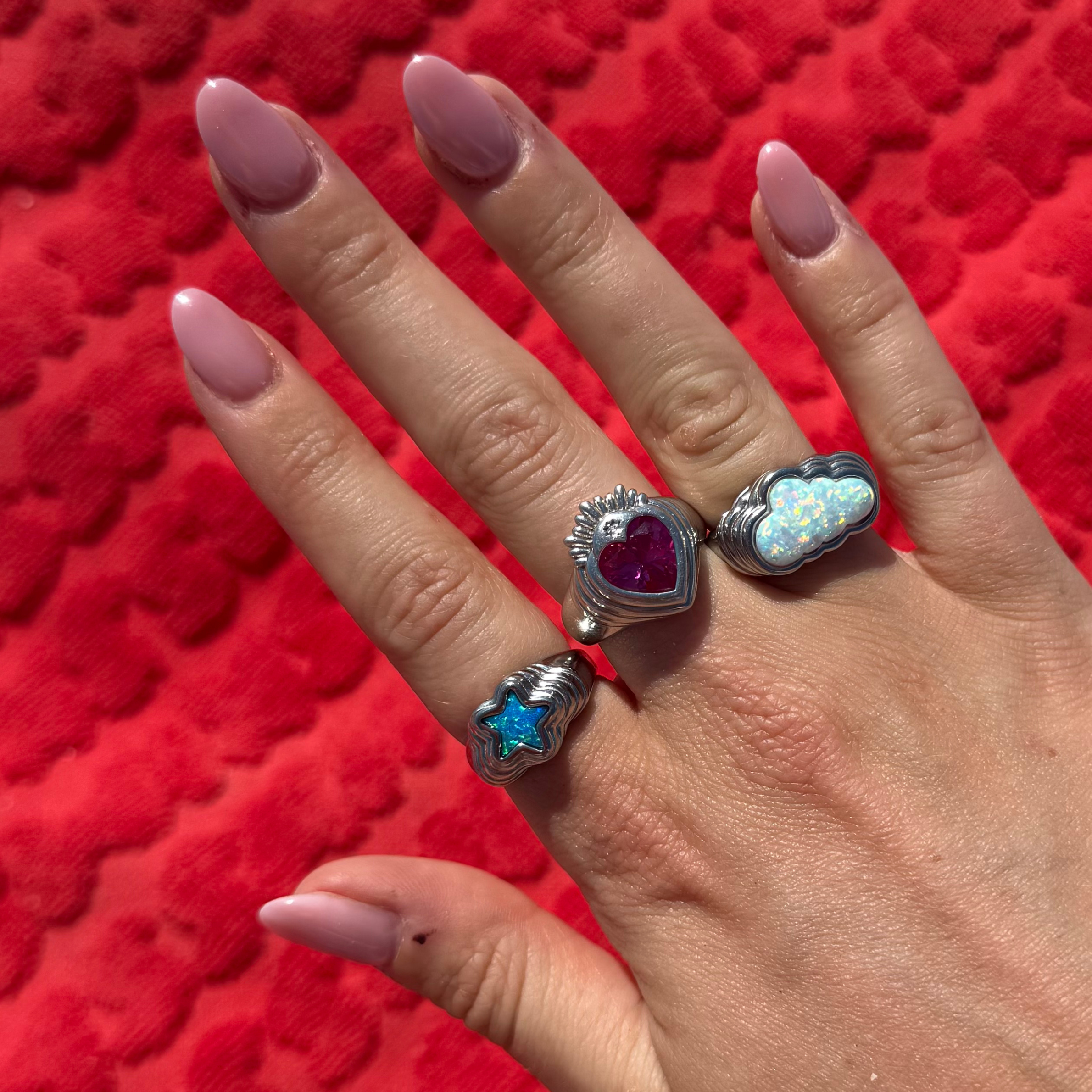 Queen of Hearts Ring Silver