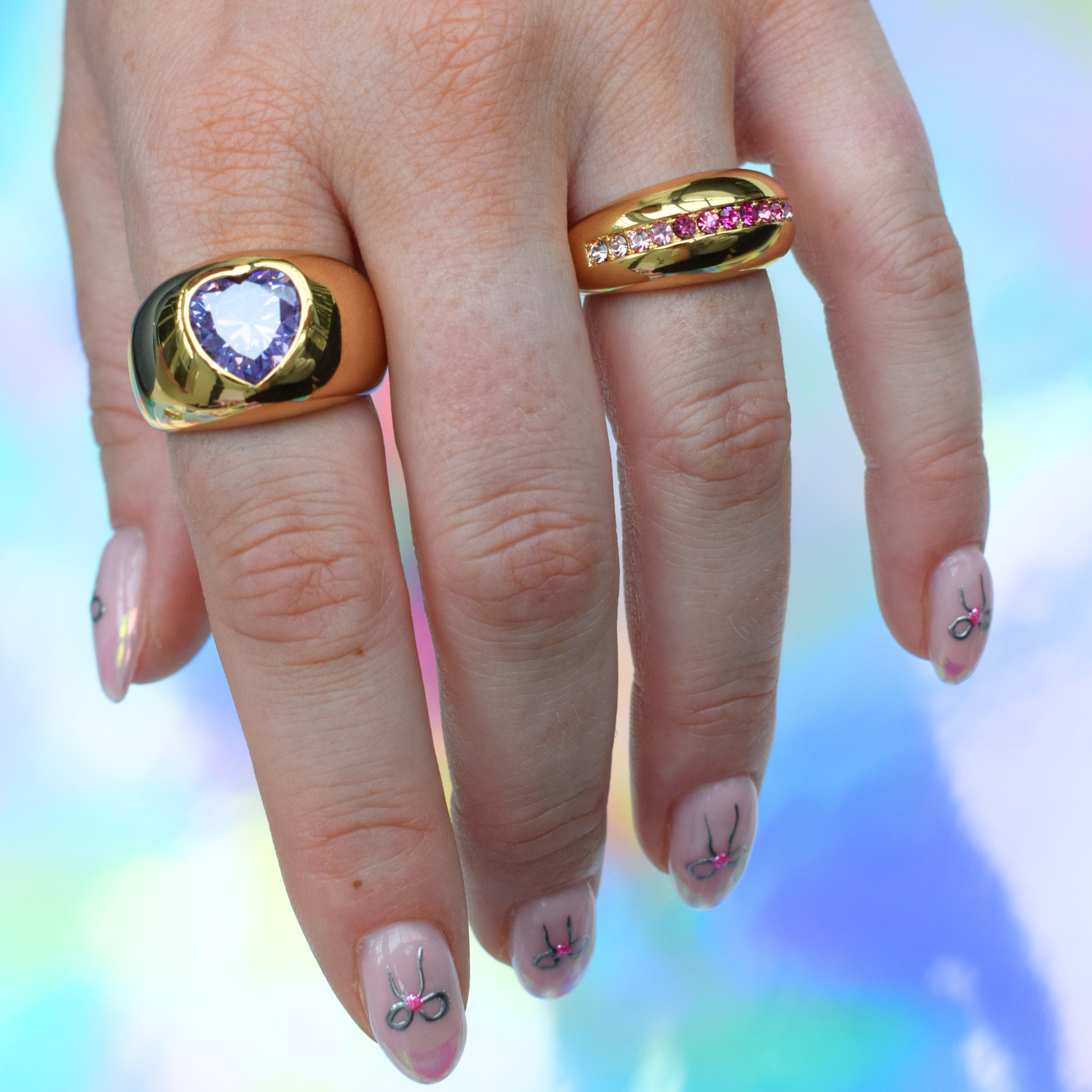 Jumbo Heart Signet Gold