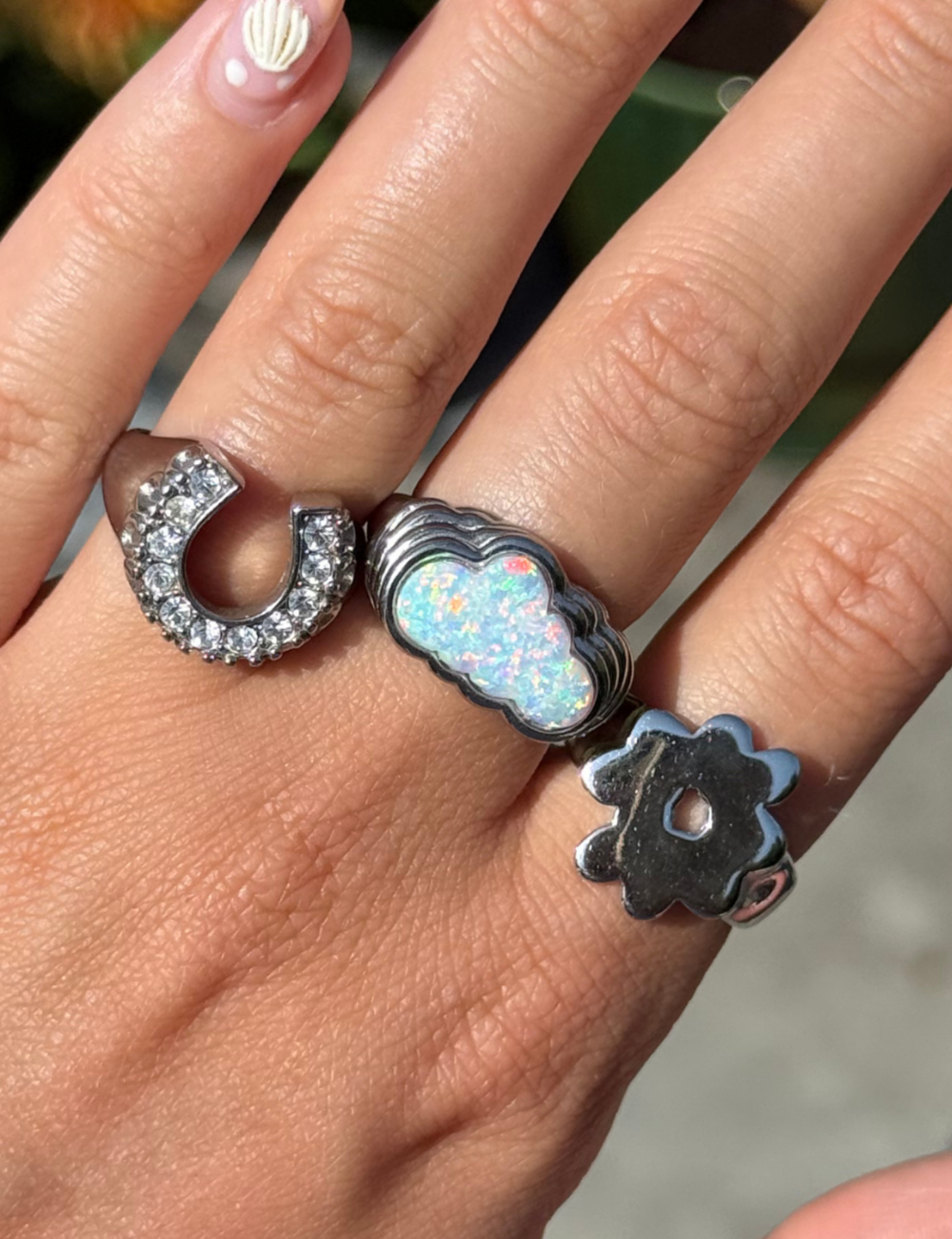July Child x Norah Store Blobby Flower Ring