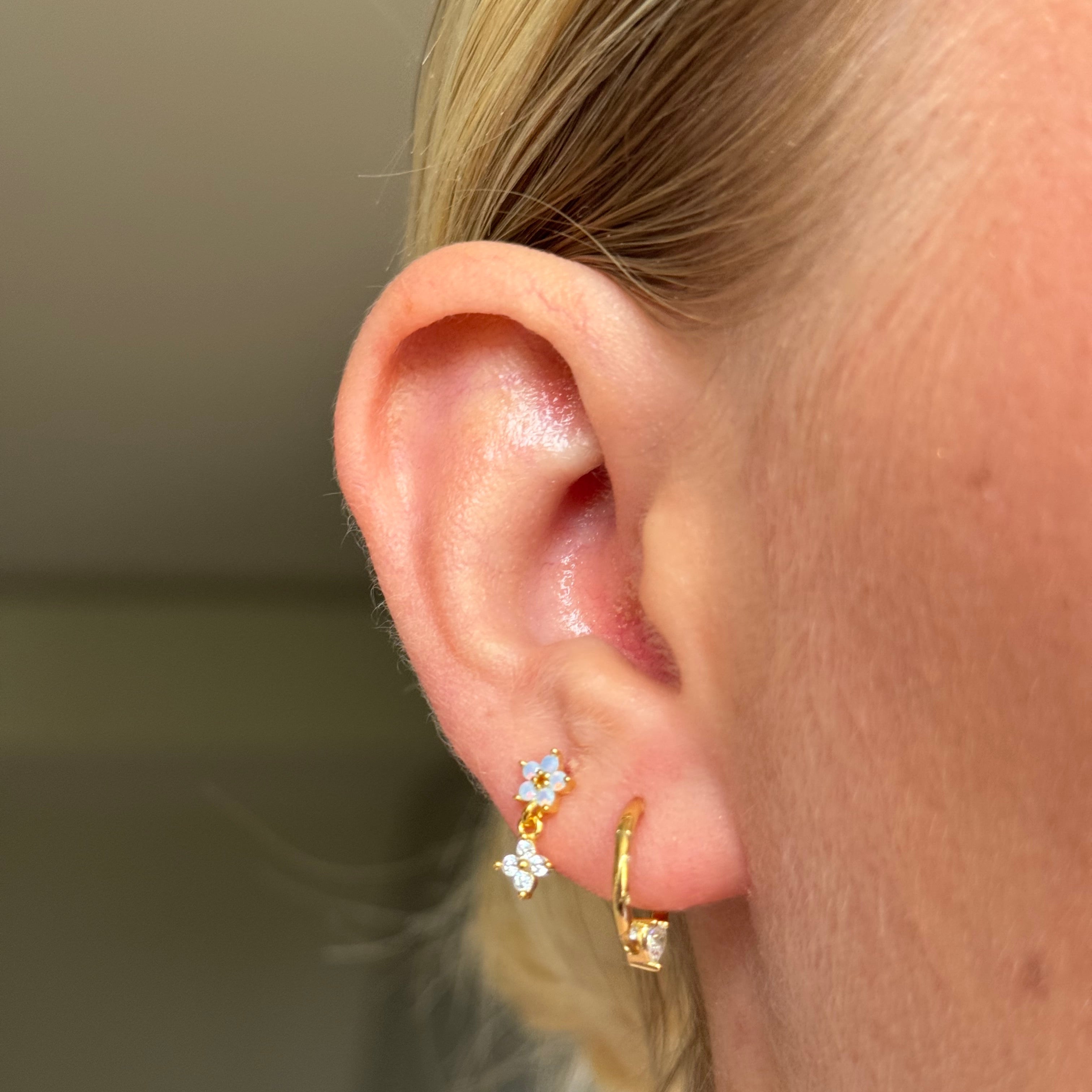 Love Stud Helix/Rook Piercing