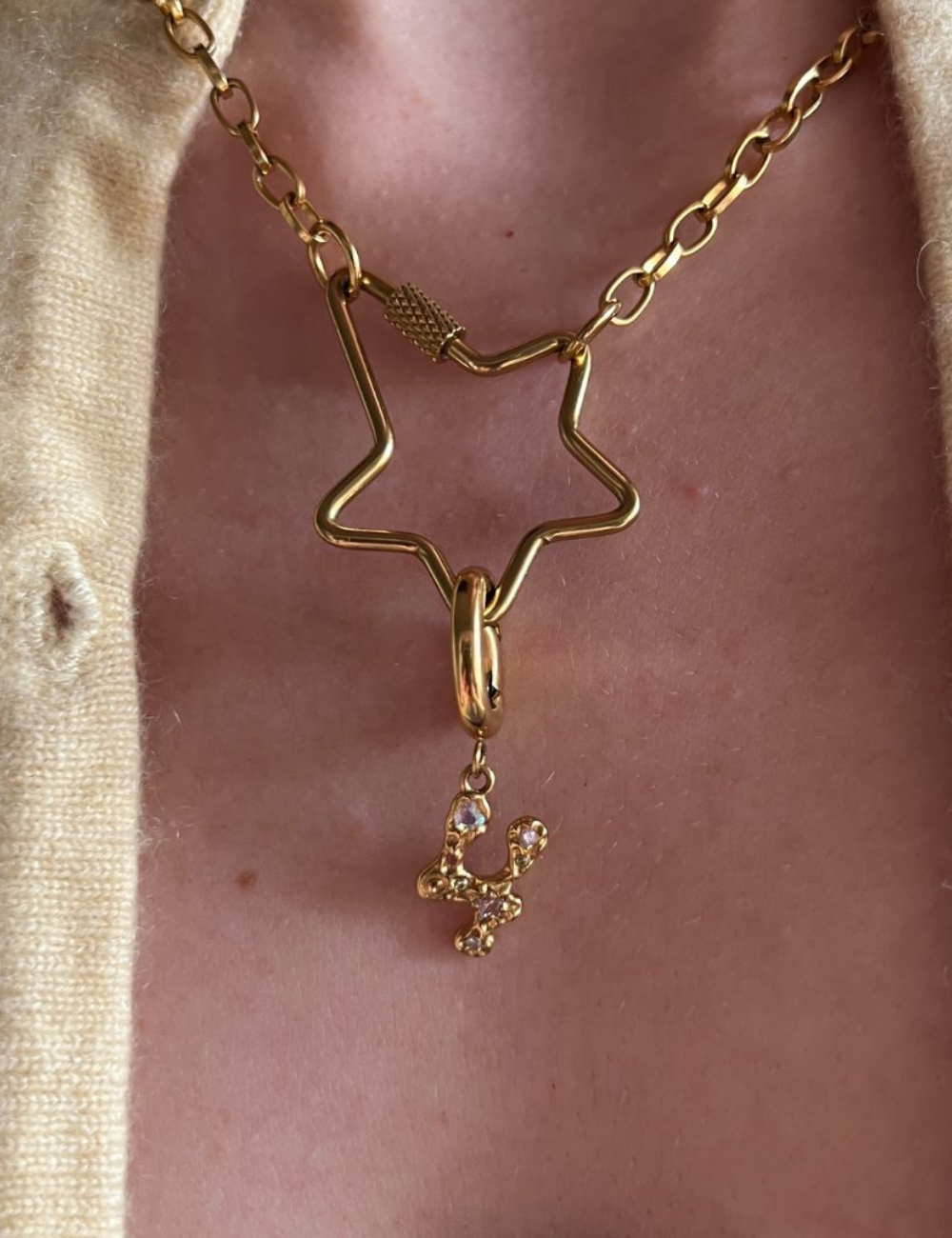 Four - The Builder Charm Gold