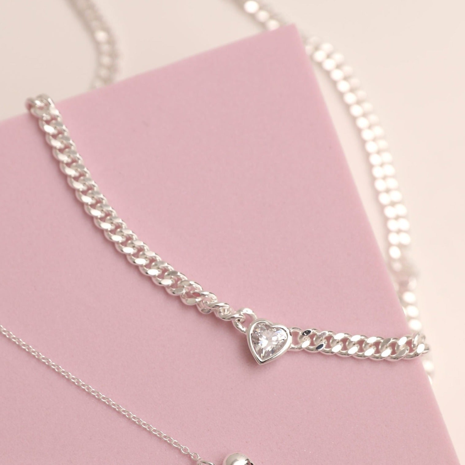 Chunky Chain Heart Choker