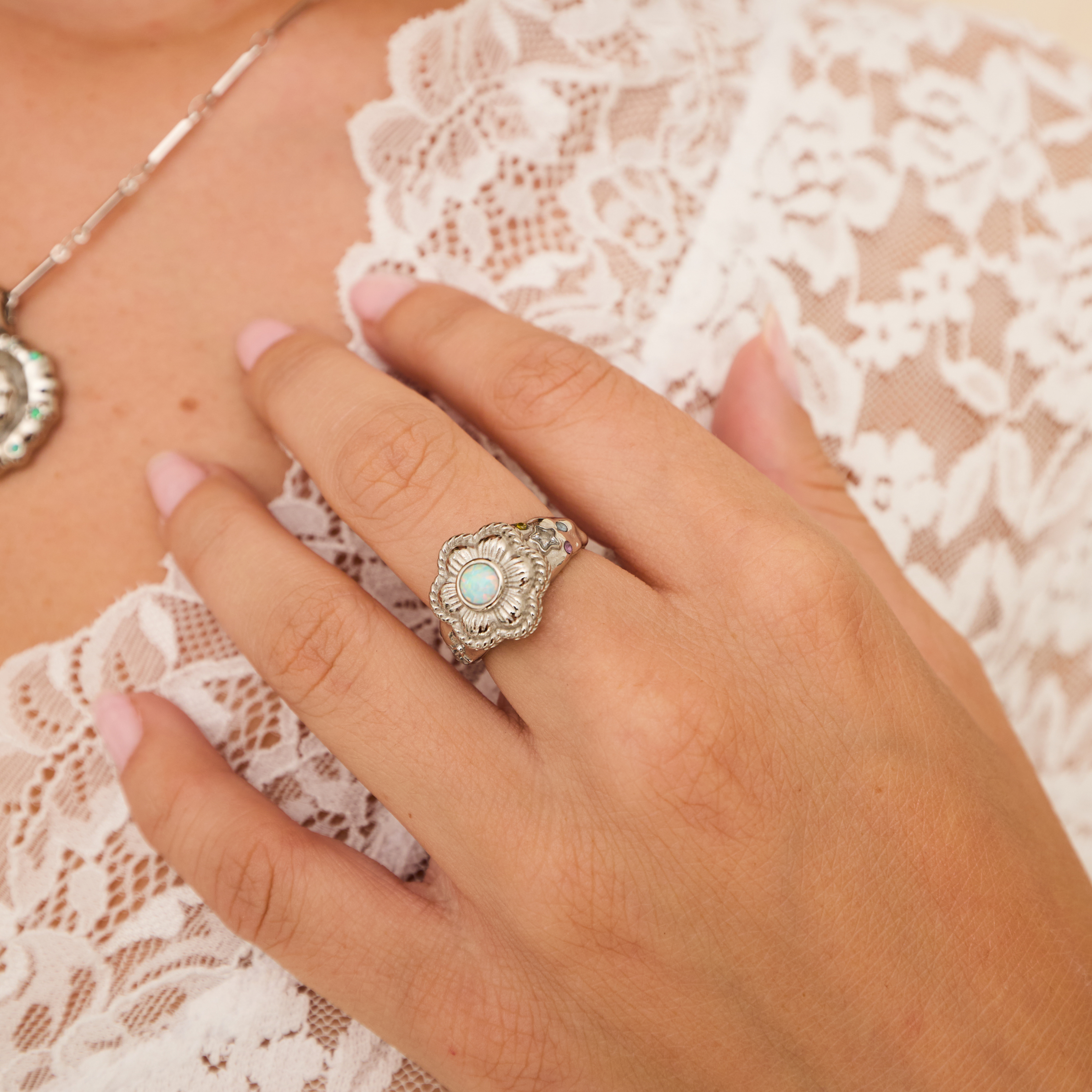 In Bloom Flower Ring Silver