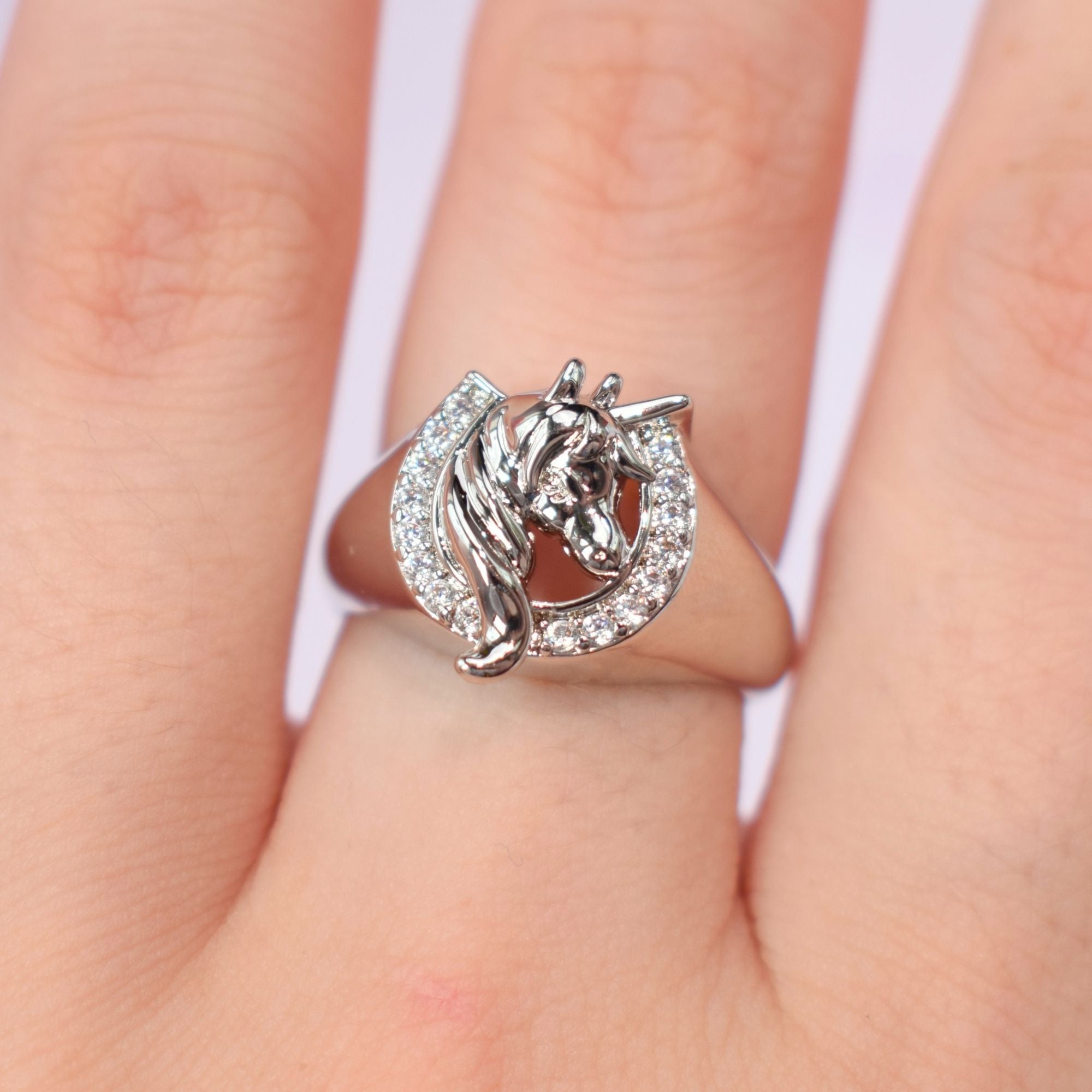 Unicorn Bow Ring Silver