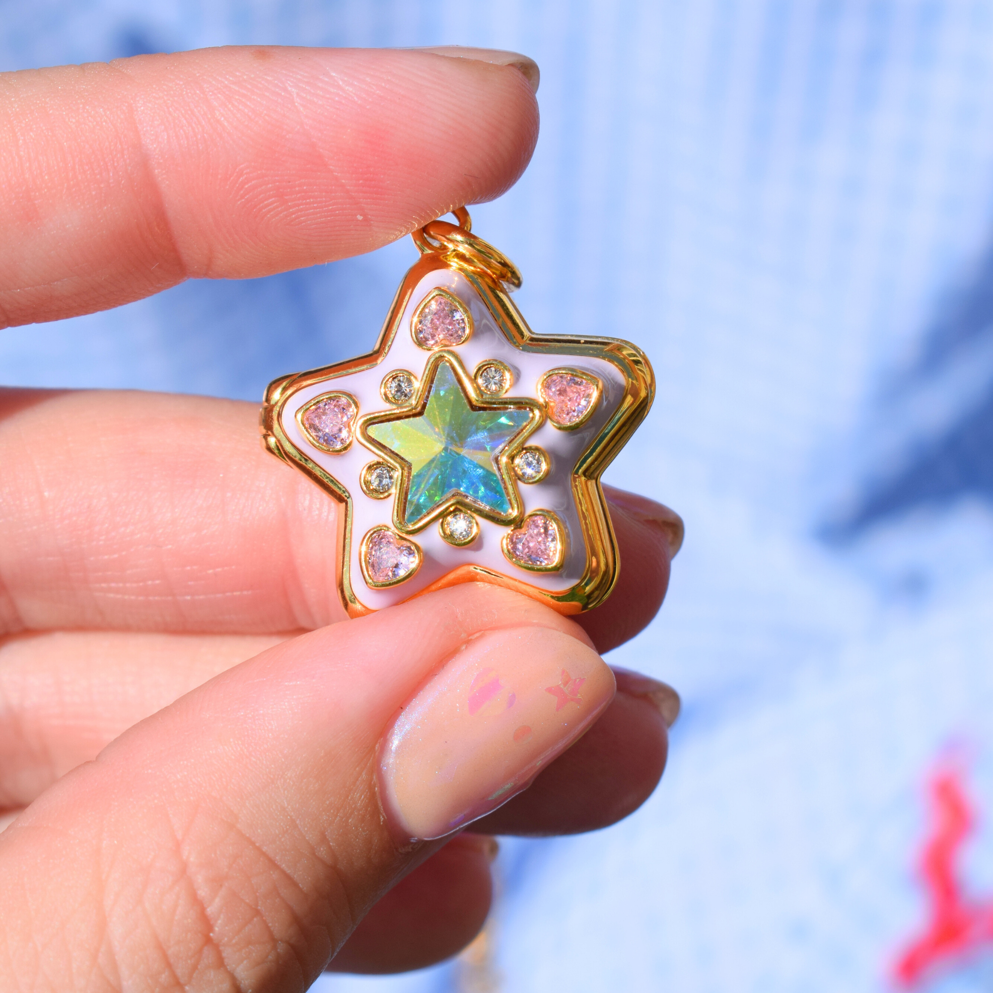 Starlight Locket Necklace Gold