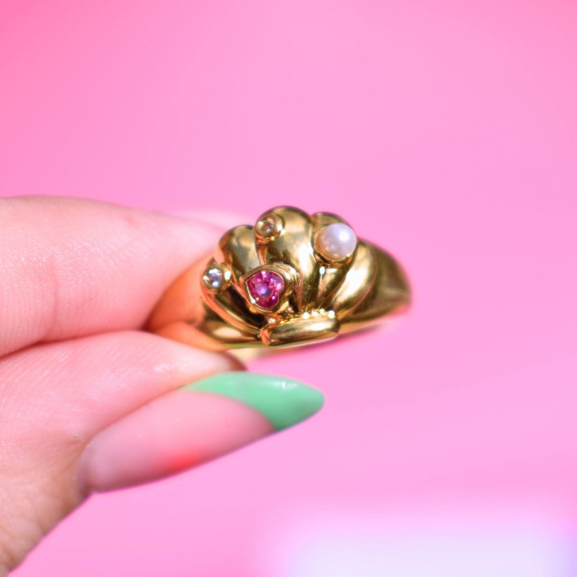 Love Pearls Shell Gold Ring