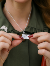 The Journal Necklace Silver | Martina Calvi x July Child
