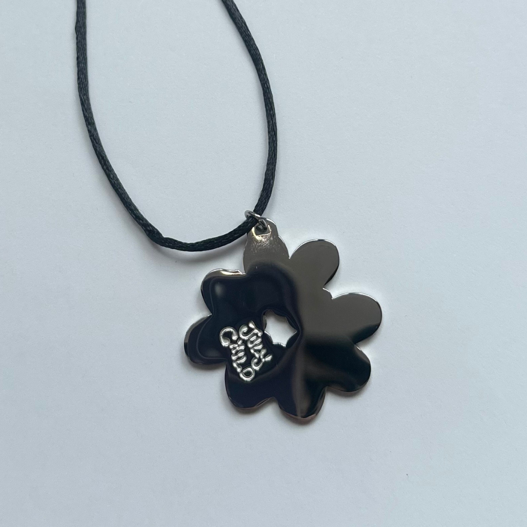 July Child x Norah Store Blobby Flower Necklace