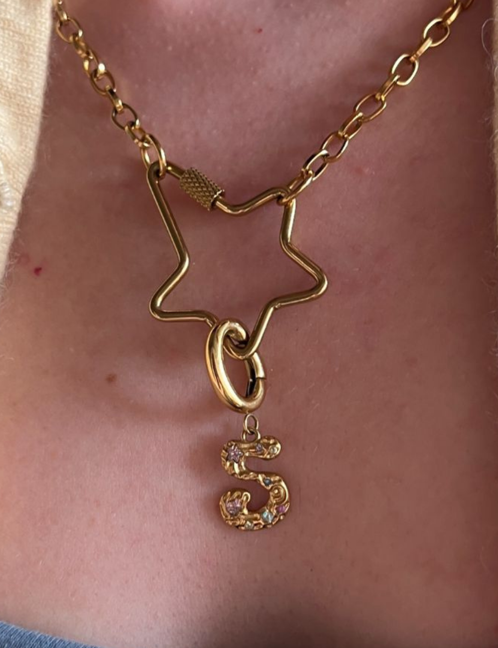 Five - The Adventurer Charm Gold