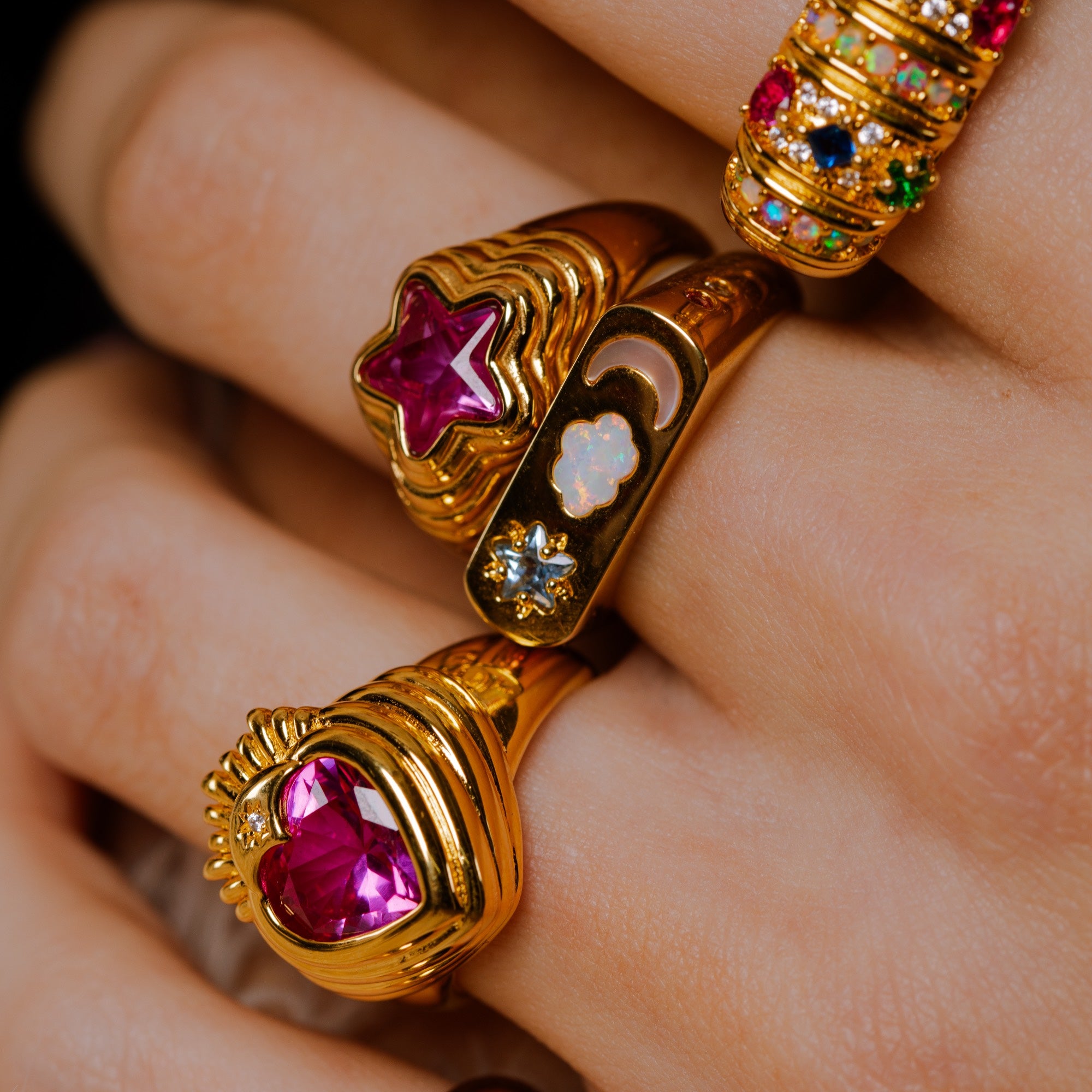 Queen of Hearts Ring Gold