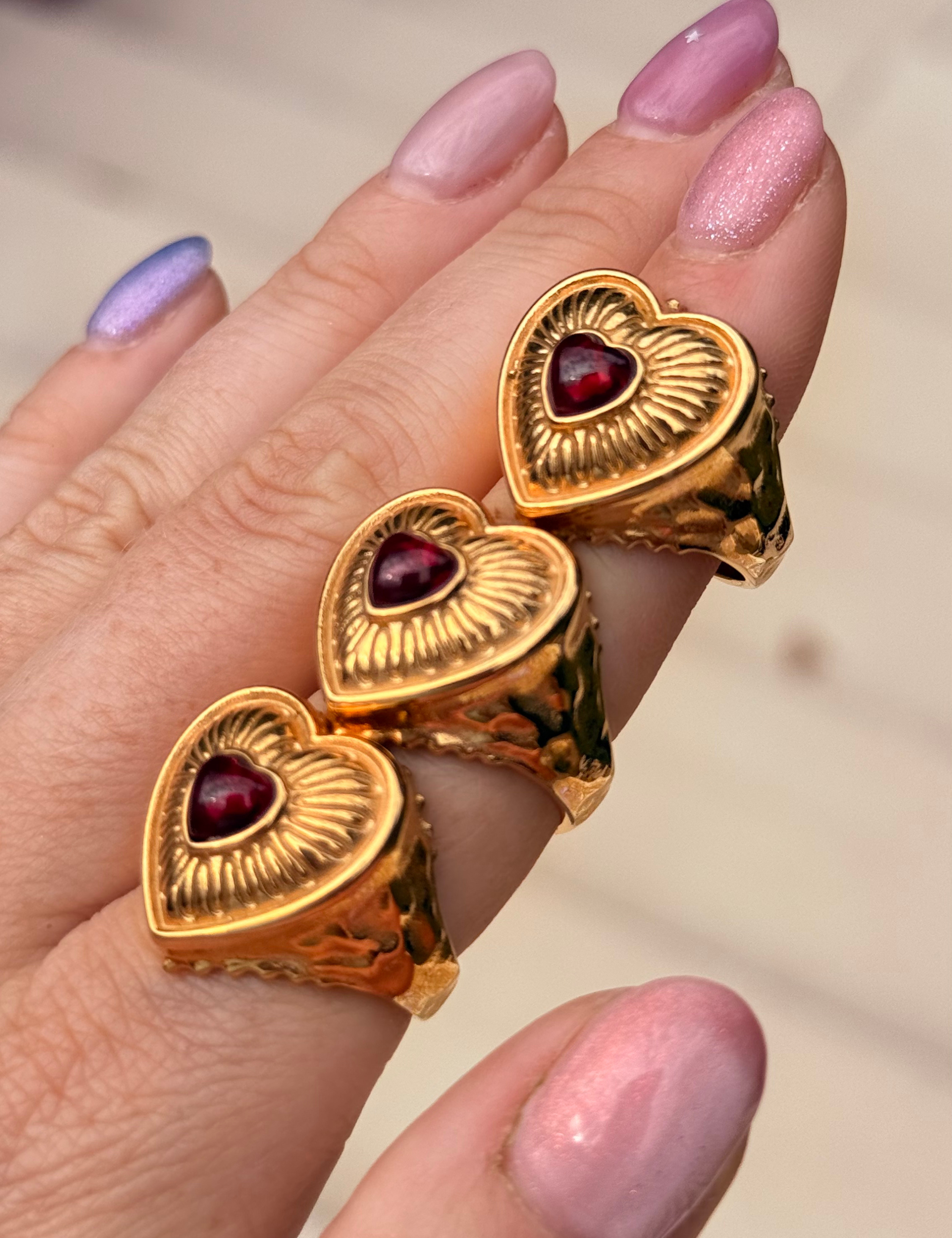 Lovers-ring_2.png