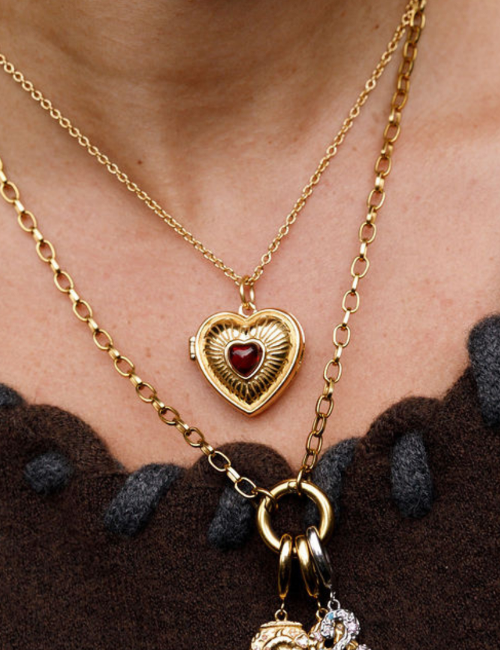 LoversGold_Necklace_JulyChild_2.png