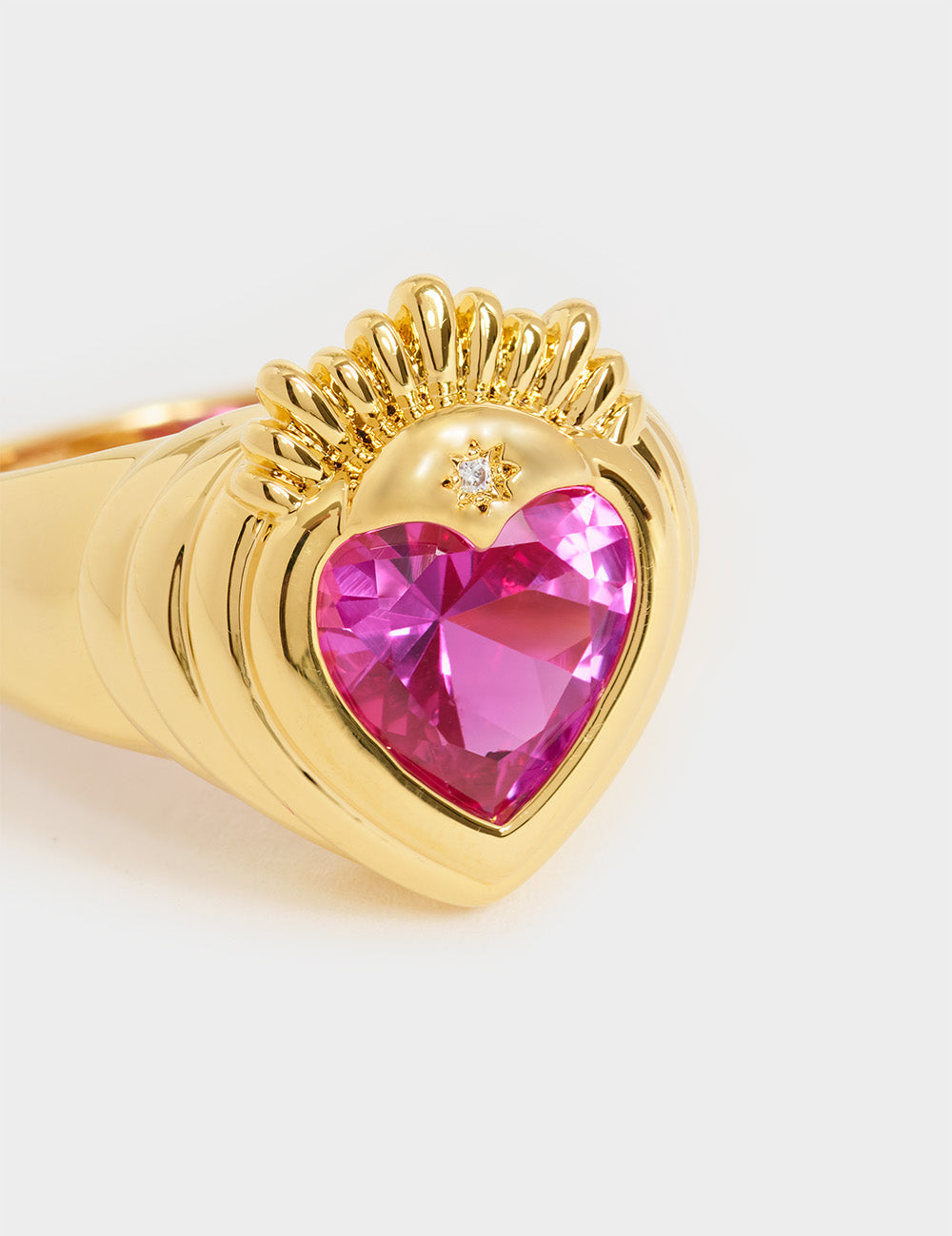 Queen of Hearts Ring Gold
