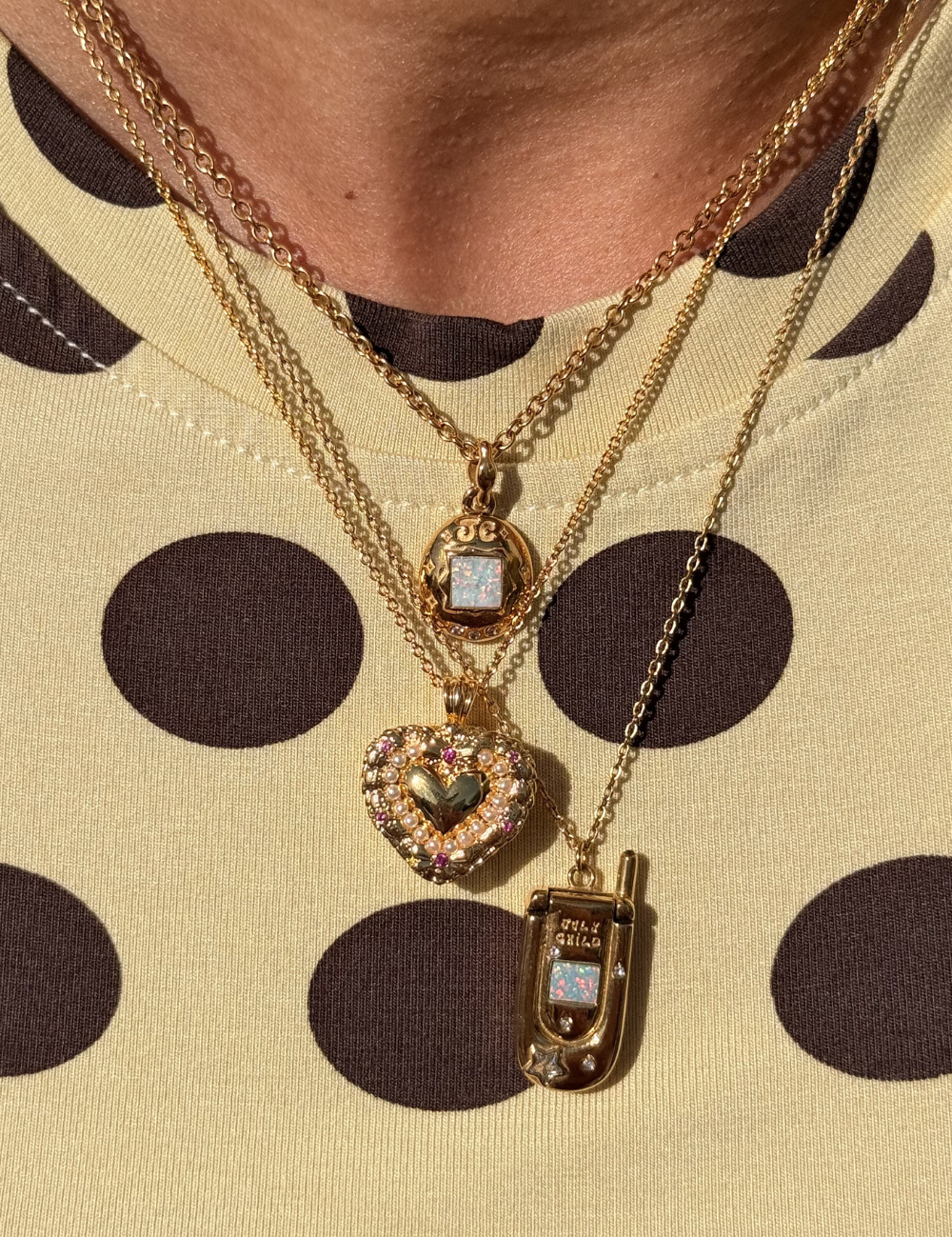 RococoNecklace_Gold_JulyChild_2.png
