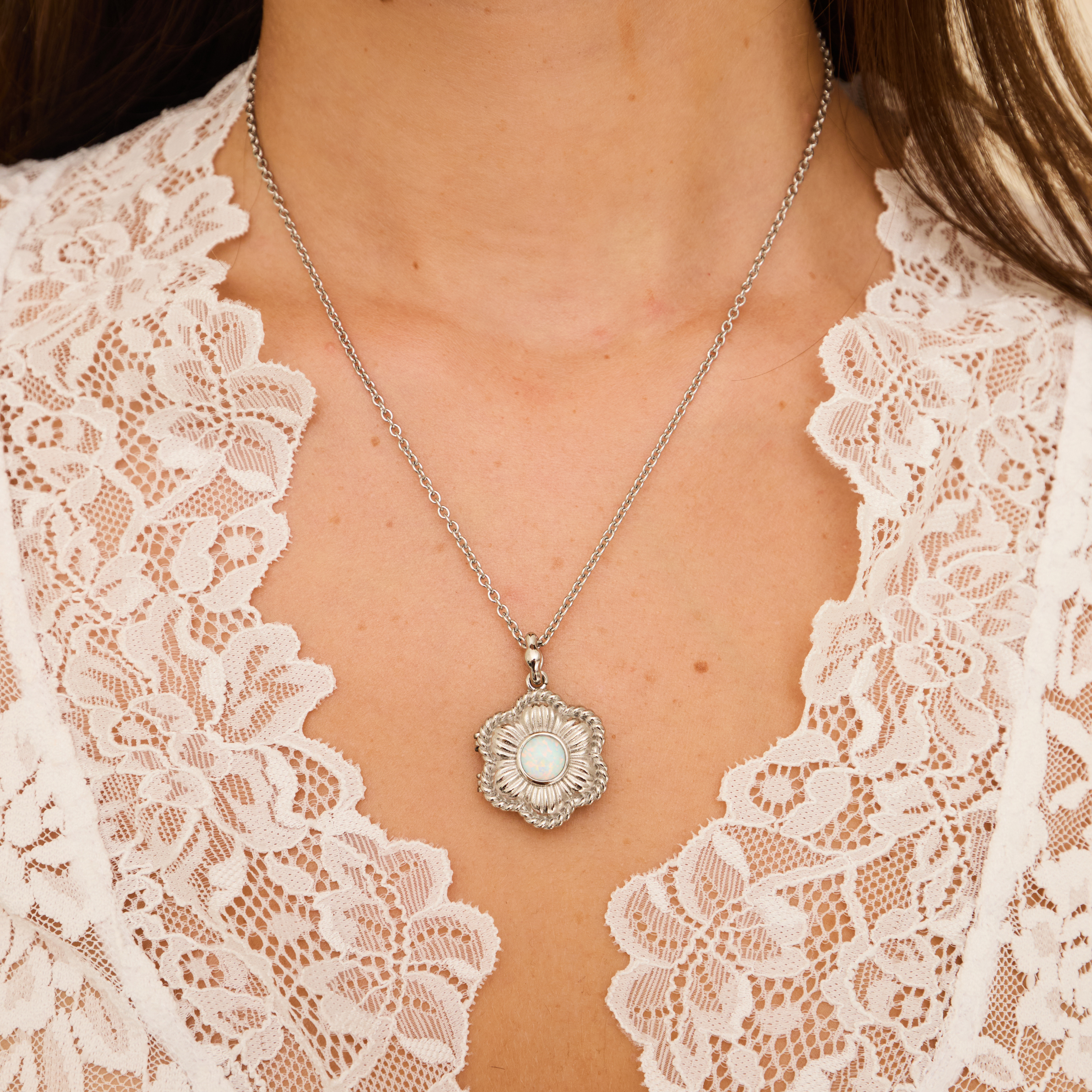 In Bloom Locket Necklace Silver