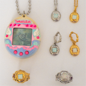 Tamagotchii Necklace Gold