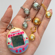 Tamagotchii Necklace Gold