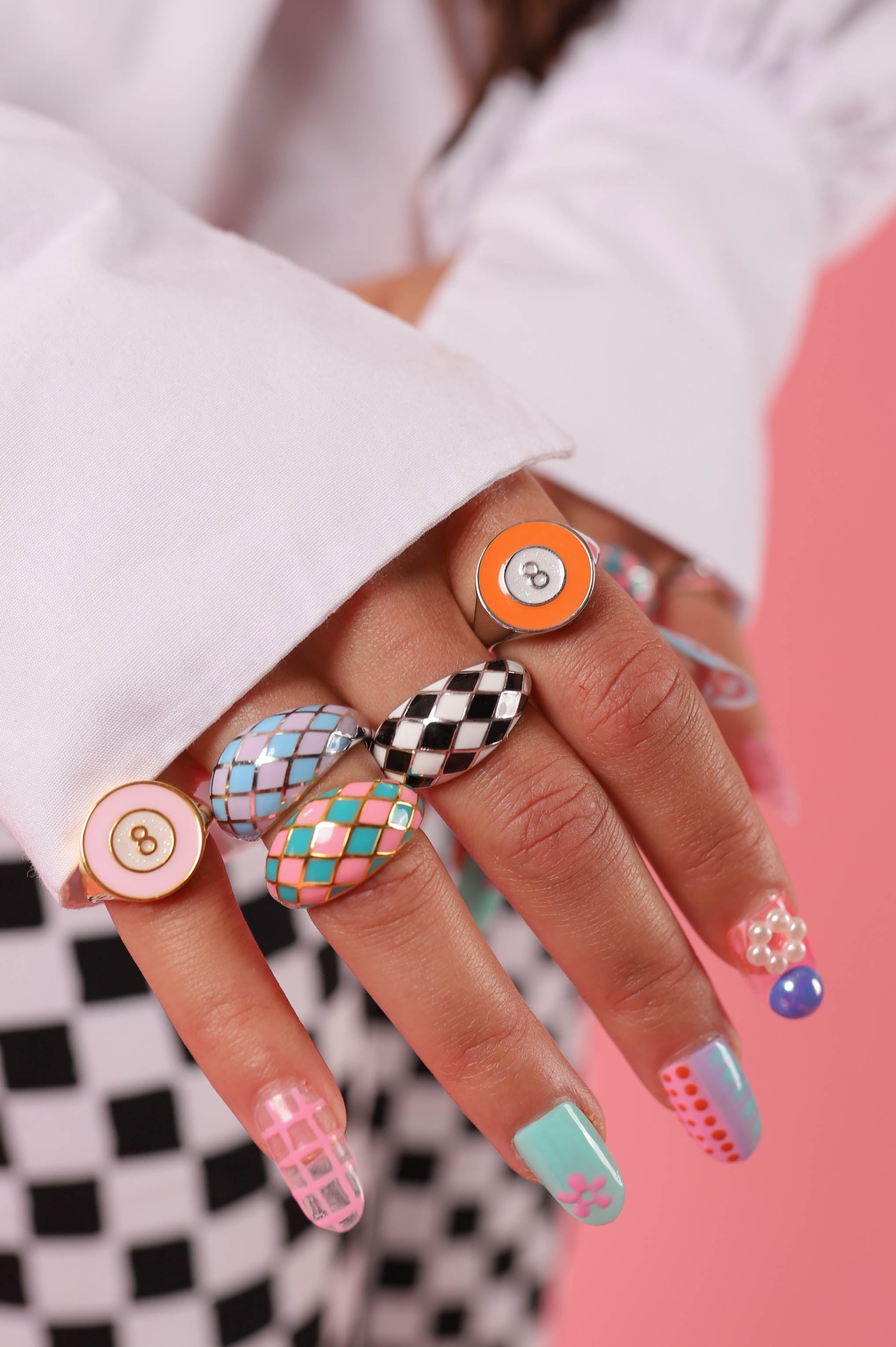 Harlequin Candy Silver